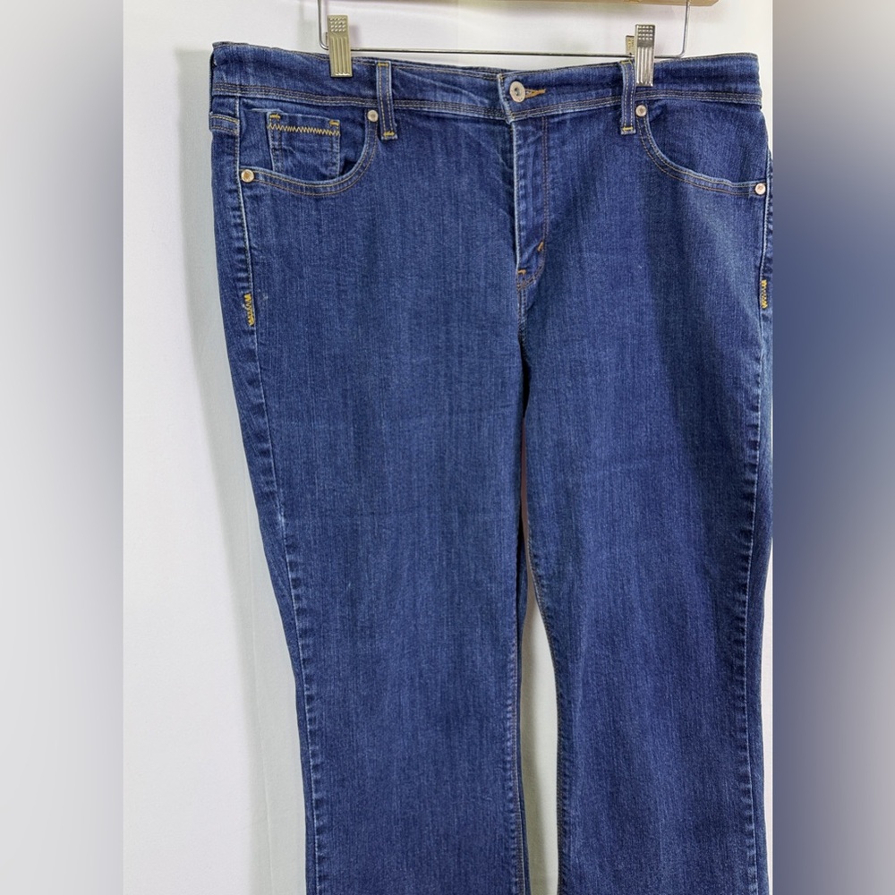Levi’s 515 Bootcut Jeans Women’s 14L Medium Blue Stretch Denim 30” Inseam - Picture 4 of 11